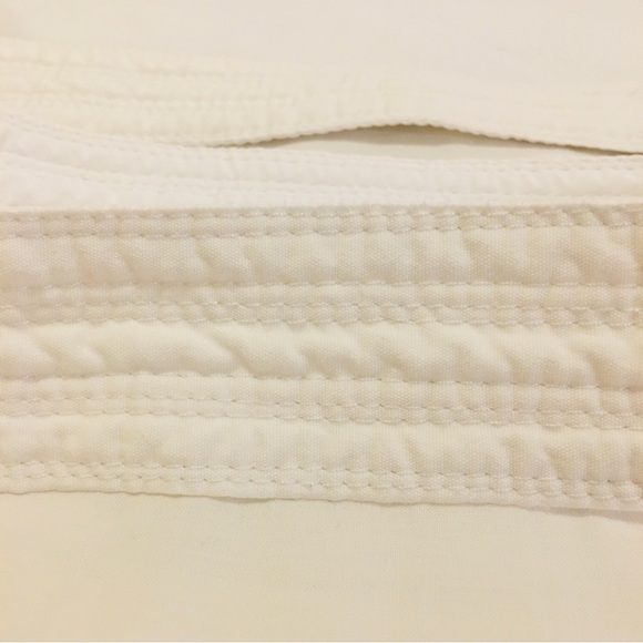 Women’s White Coat Belt - Picture 3 of 3